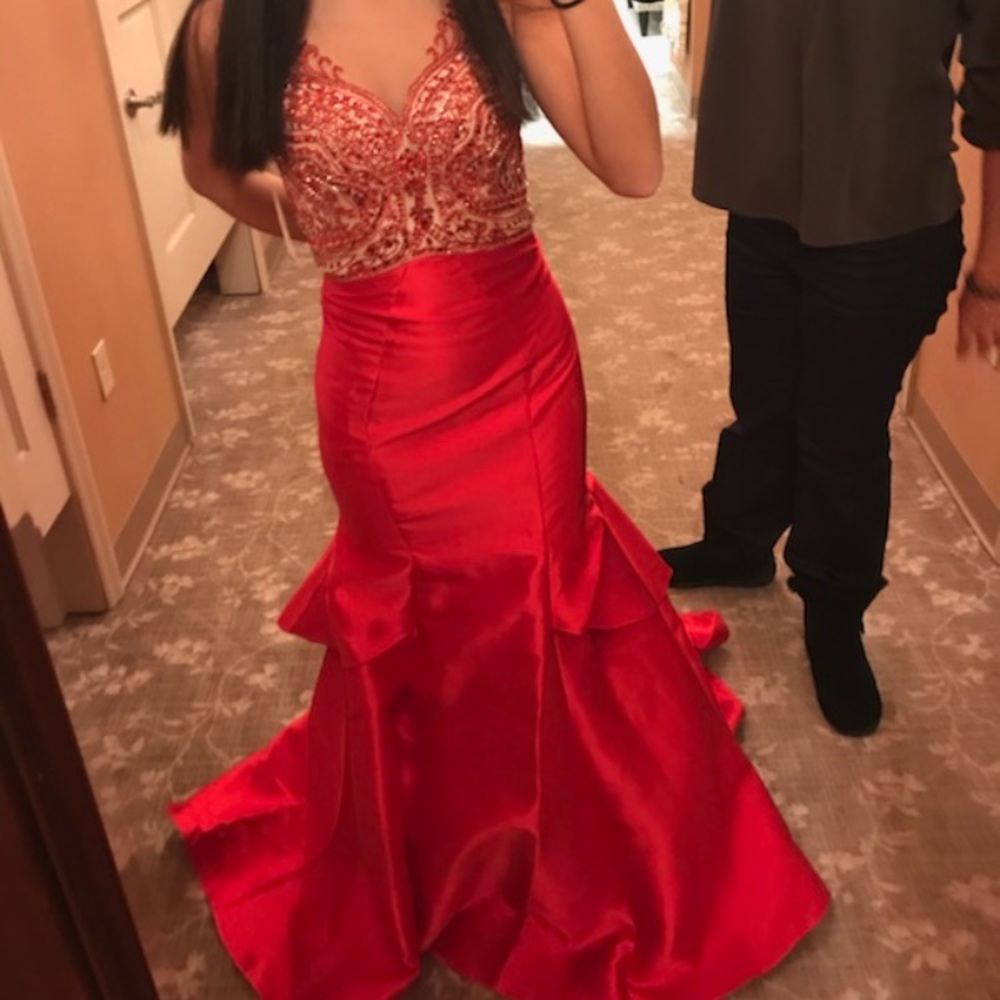 Stunning red mermaid prom dress with sequined top